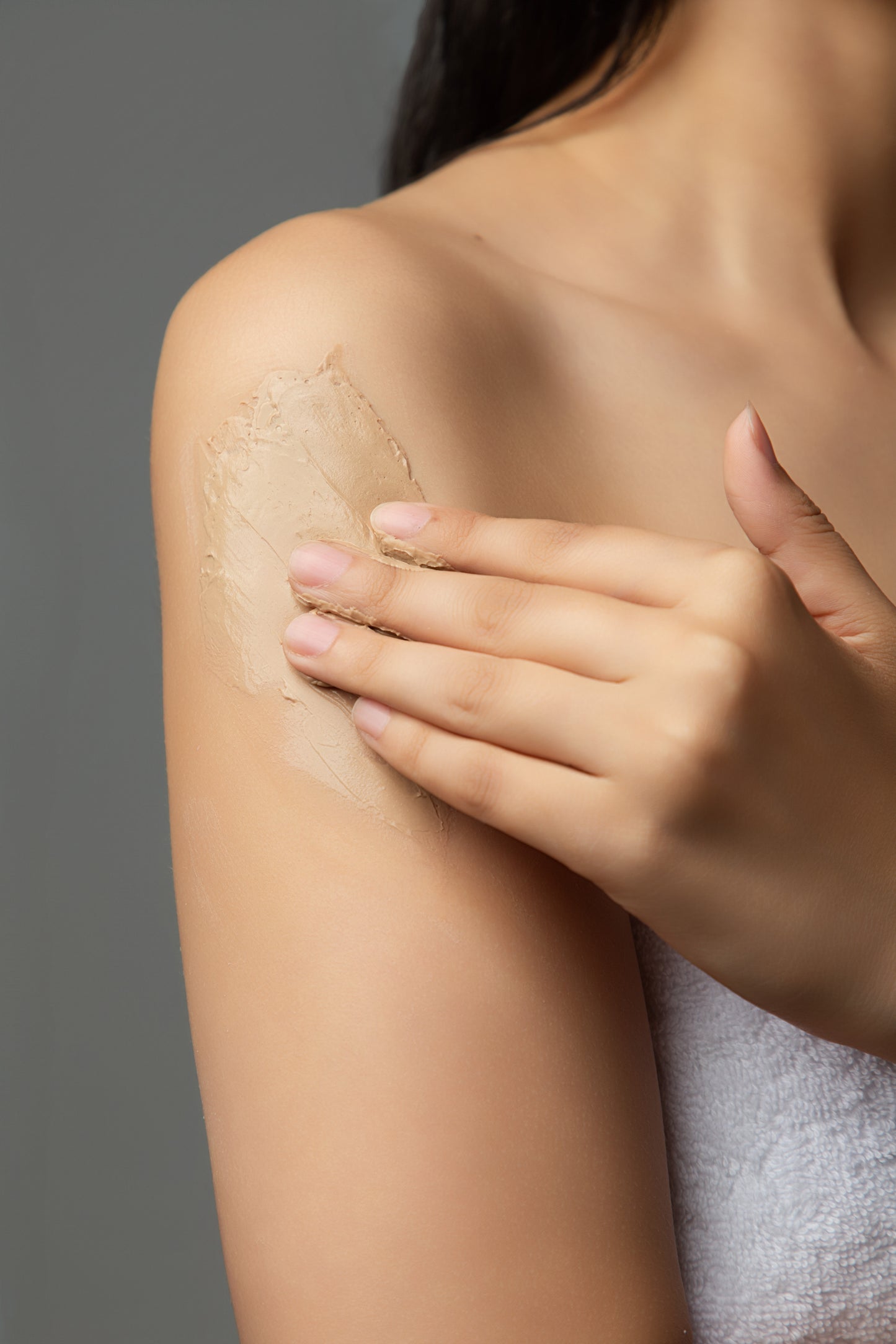 Masque pour les cheveux et le visage à l'argile Rhassoul - Argile de lave marocaine biologique pour un nettoyage en profondeur, une exfoliation et un rajeunissement